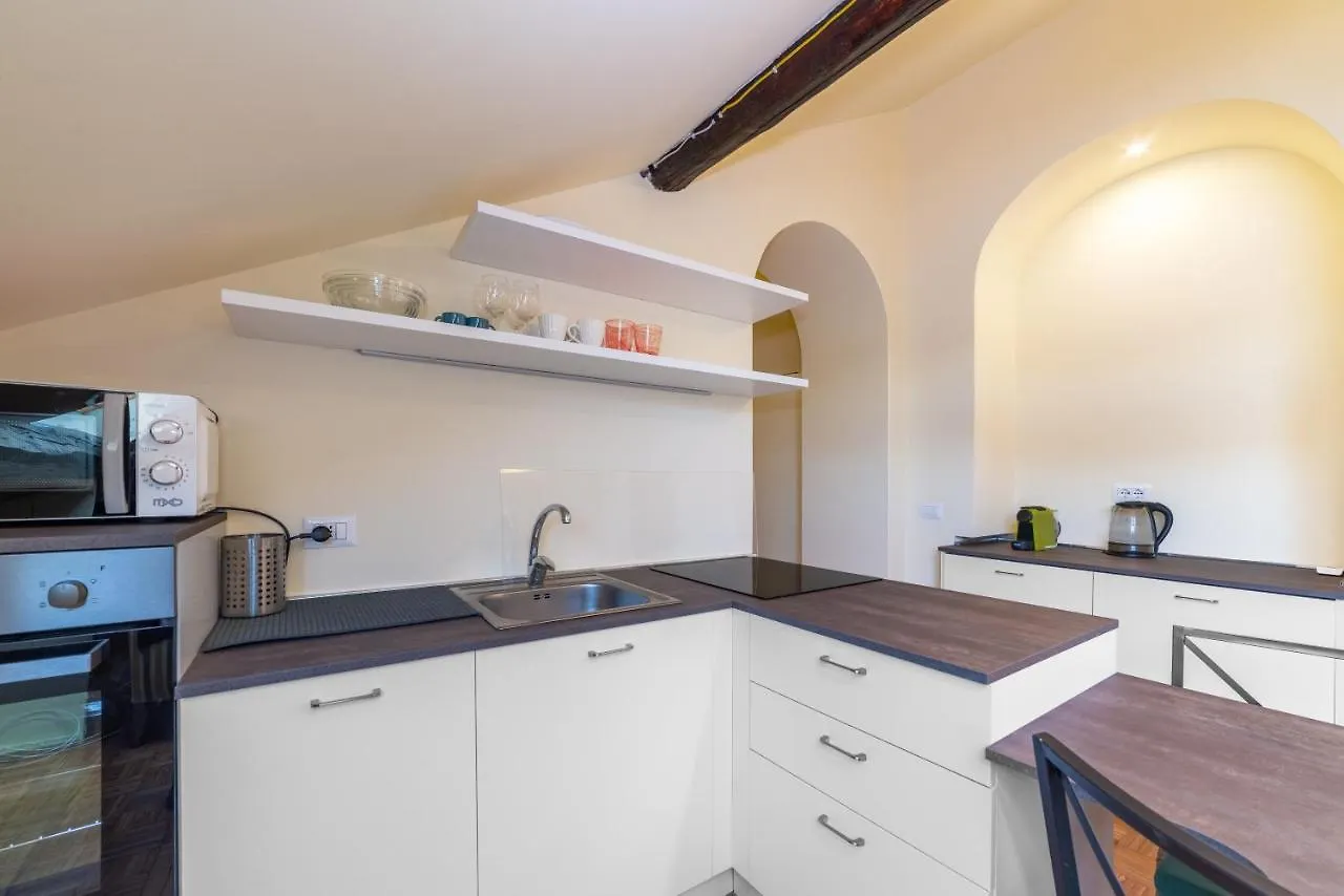 Brera - Sella Charme Apartment Castle View Mailand