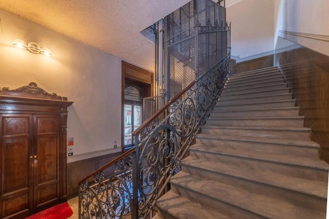 Brera - Sella Charme Apartment Castle View Mailand Italien